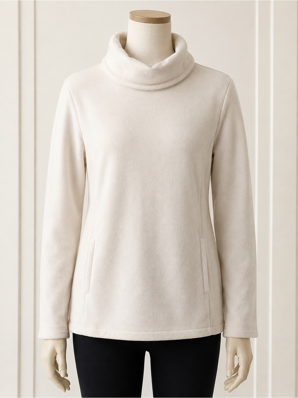 Eddie Bauer Cream Turtleneck Fleece Pullover